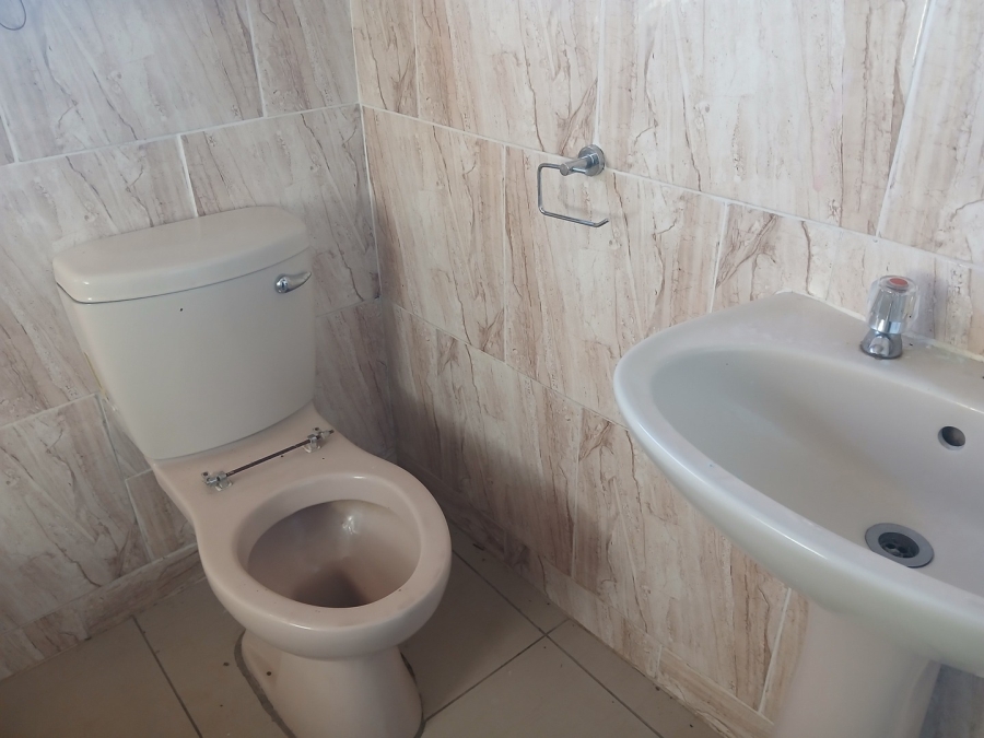 2 Bedroom Property for Sale in Mdantsane Eastern Cape